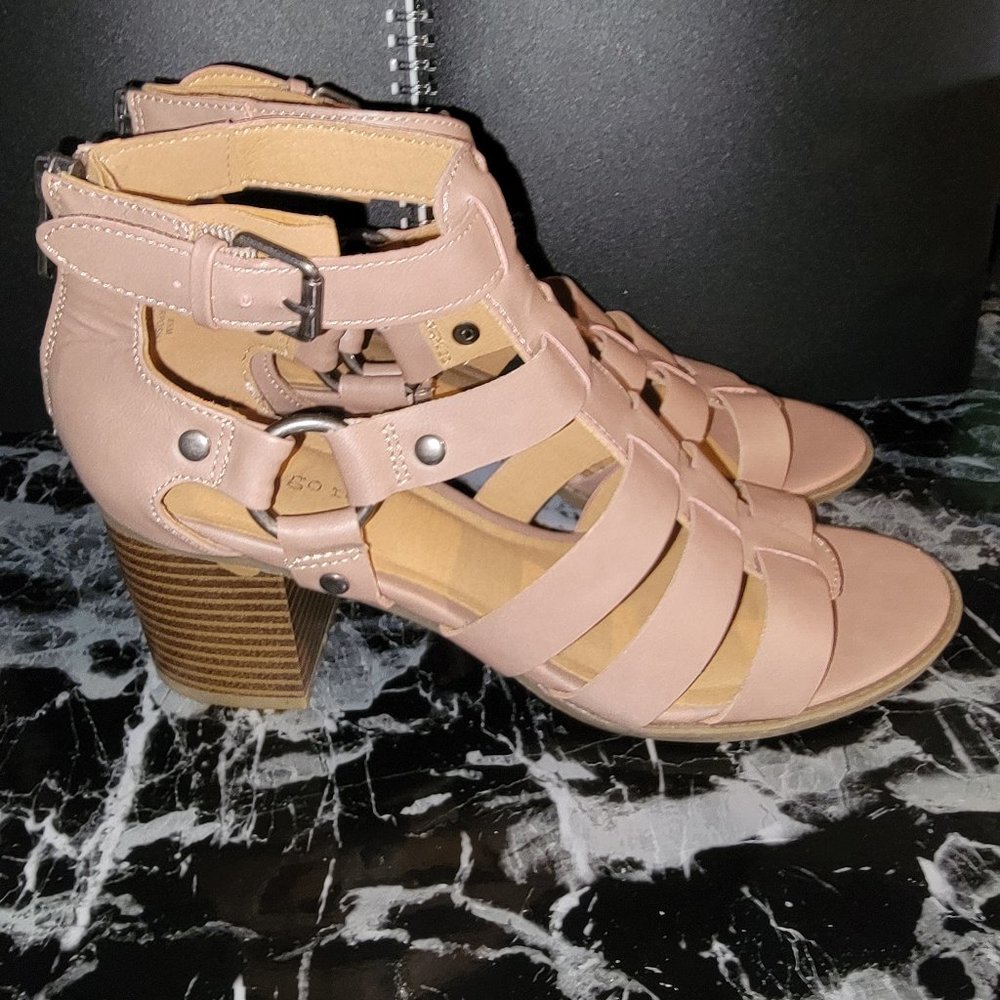 Pale Pink Chunk Heels Size 8 1/2